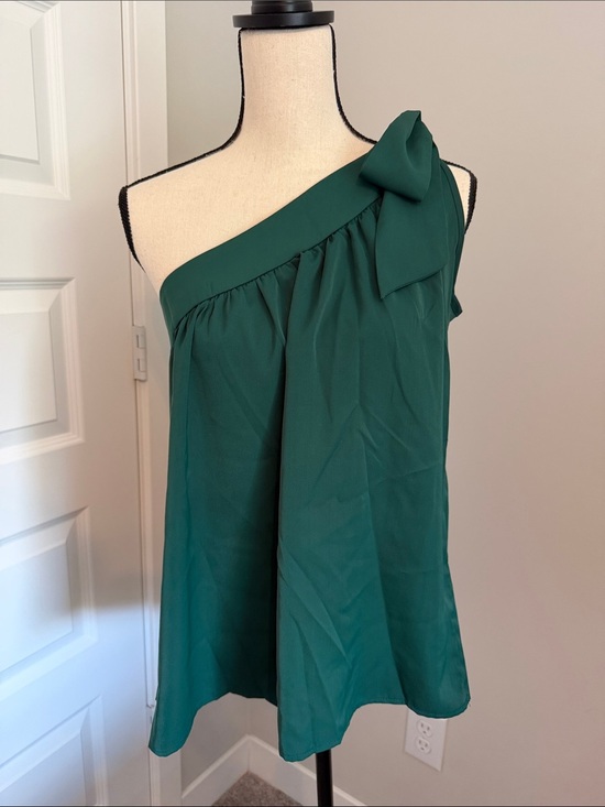 Tops - One-Shoulder Emerald Green Bow Top